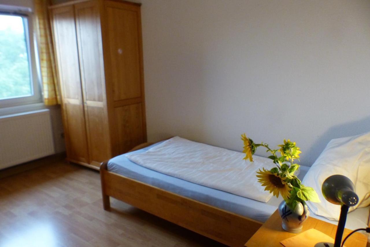 Pension Schreckhof Mosbach  Exteriör bild